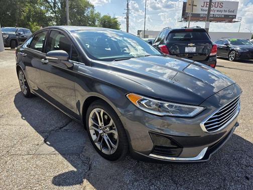 2020 Ford Fusion SEL