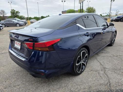 Deep Blue Pearl 2023 Nissan Altima SR FWD