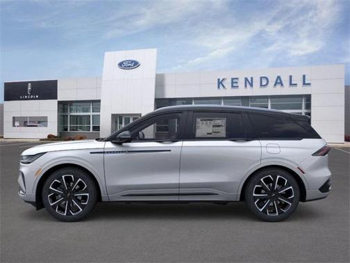 2025 Lincoln Nautilus Reserve