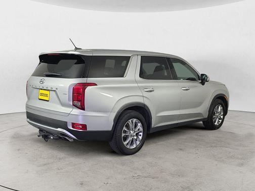 Typhoon Silver 2022 Hyundai PALISADE SE