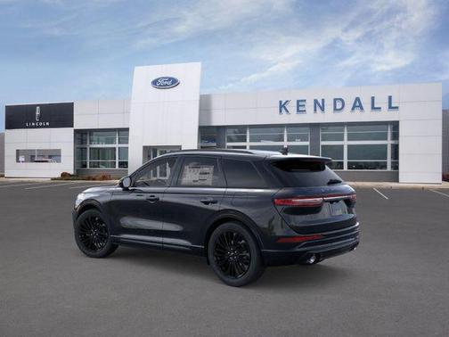 Infinite Black Metallic Clearcoat 2025 Lincoln Corsair Reserve