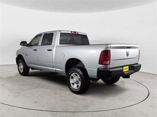 2017 RAM 2500 Tradesman Crew Cab 4x4 6'4' Box