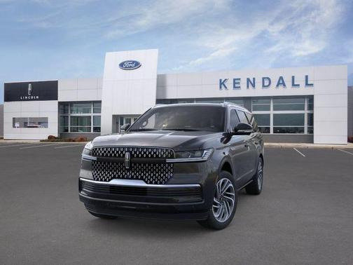Infinite Black Metallic Clearcoat 2025 Lincoln Navigator Reserve