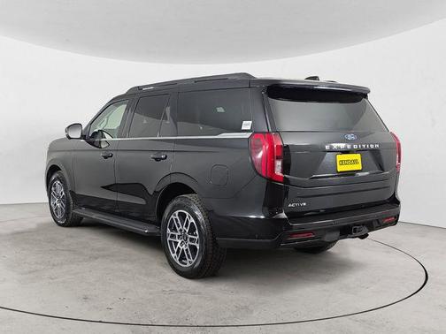 Black Metallic 2025 Ford Expedition Active