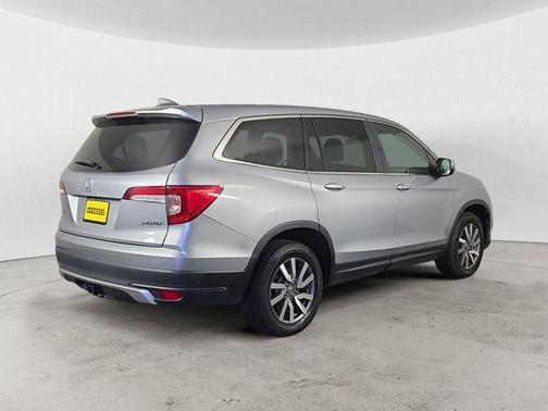 Lunar Silver Metallic 2019 Honda Pilot EX-L