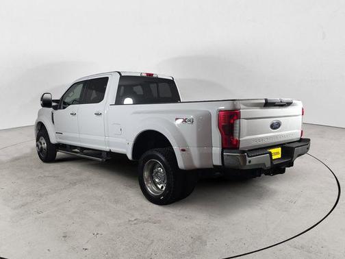 Oxford White 2019 Ford F-450 Lariat