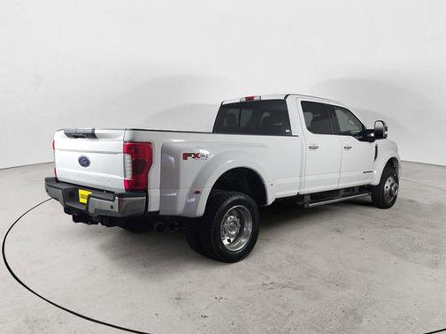 Oxford White 2019 Ford F-450 Lariat