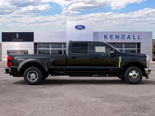 Black Metallic 2027 Ford F-350 Lariat