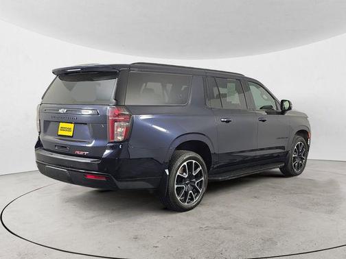 Midnight Blue Metallic 2023 Chevrolet Suburban RST