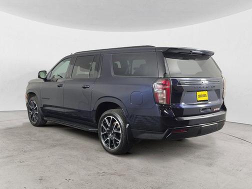 Midnight Blue Metallic 2023 Chevrolet Suburban RST