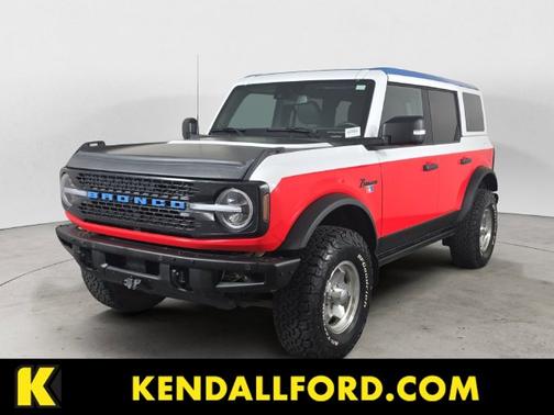 Oxford White 2022 Ford Bronco Badlands Advanced