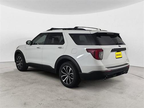 2024 Ford Explorer ST-Line