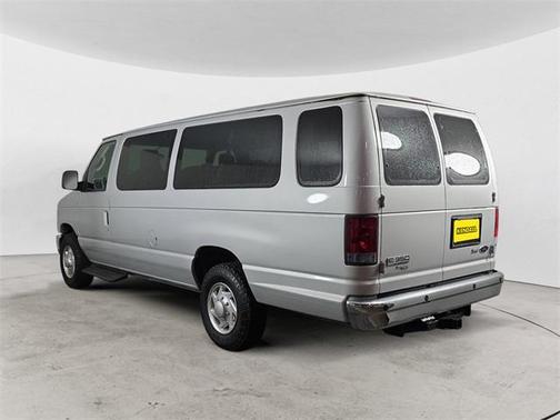 2011 Ford E350 Super Duty XLT