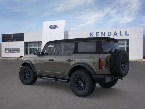 Gray 2026 Ford Bronco Badlands