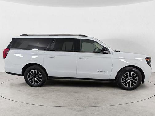 Oxford White 2025 Ford Expedition Max Platinum