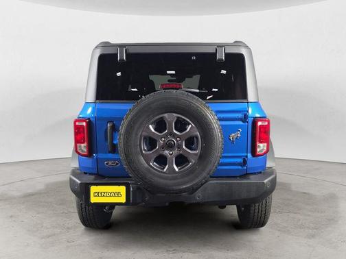 Velocity Blue Metallic 2025 Ford Bronco Big Bend