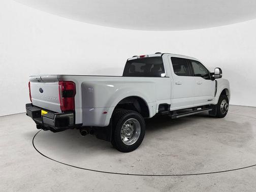 2025 Ford F-450 Lariat