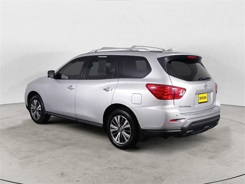 2019 Nissan Pathfinder SL