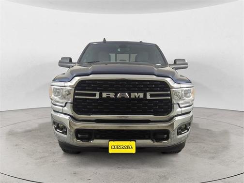 2022 RAM 2500 Big Horn Crew Cab 4x4 6'4' Box