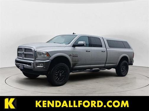 2017 RAM 2500 Laramie Crew Cab 4x4 8' Box