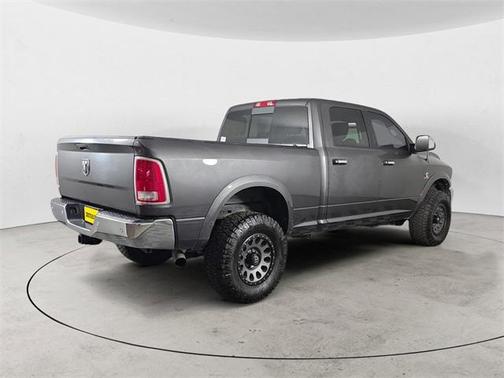 2018 RAM 2500 Laramie Crew Cab 4x4 6'4' Box