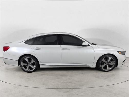 2020 Honda Accord Touring 2.0T