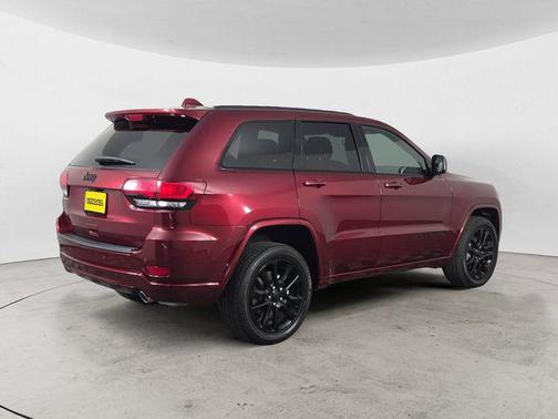 2022 Jeep Grand Cherokee Laredo