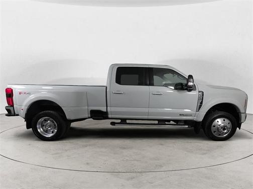 2025 Ford F-450 Lariat