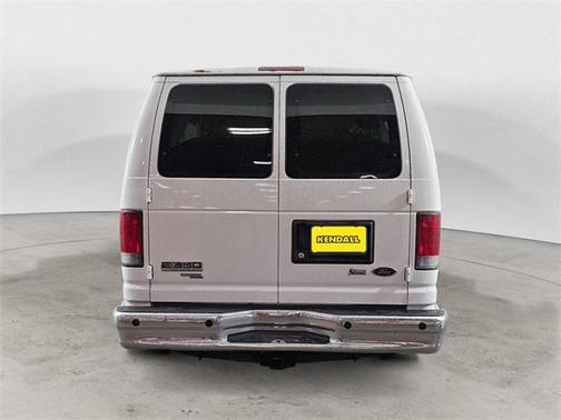 2010 Ford E350 Super Duty XLT