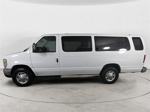 2010 Ford E350 Super Duty XLT