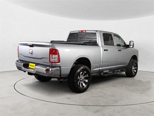 2024 RAM 3500 Tradesman Crew Cab 4x4 6'4' Box