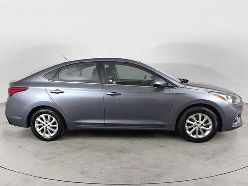 Urban Gray Metallic 2019 Hyundai Accent SEL