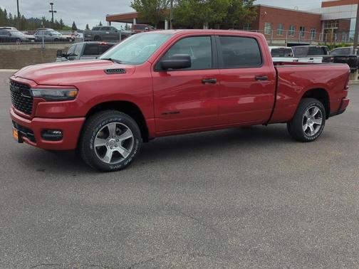 Molten Red Pearlcoat 2026 RAM 1500 Express