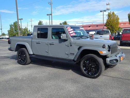 2022 Jeep Gladiator Overland