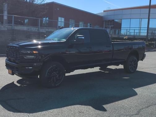 Diamond Black 2026 RAM 2500 Big Horn