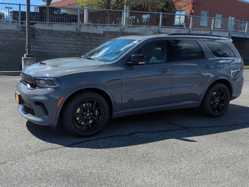 Destroyer Gray Clearcoat 2026 Dodge Durango GT Premium HEMI V8