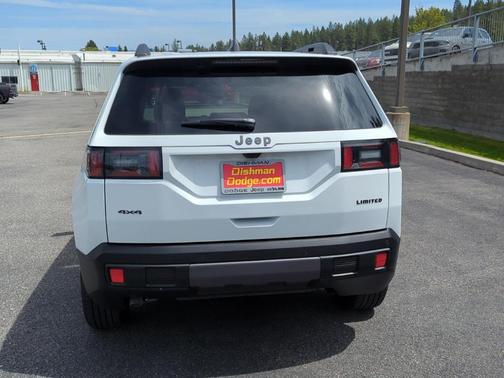 Bright White Clearcoat 2026 Jeep Cherokee LAREDO/LIMITED