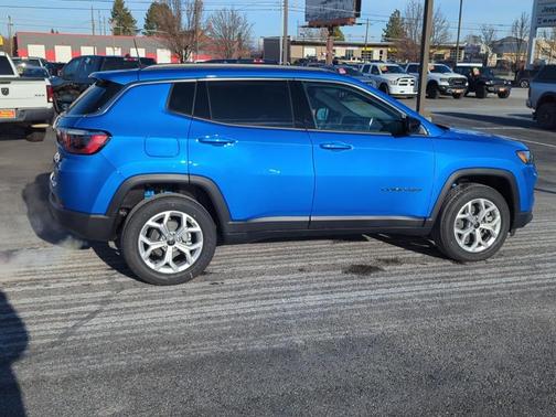2026 Jeep Compass Latitude