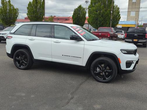 Bright White Clearcoat 2024 Jeep Grand Cherokee Limited