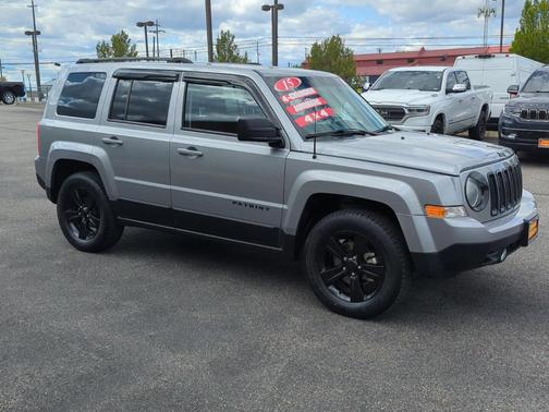 Billet Silver Metallic Clearcoat 2015 Jeep Patriot Altitude