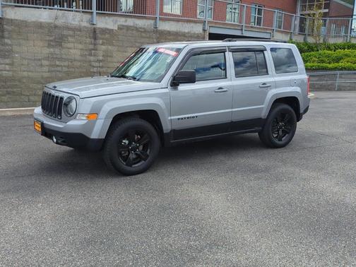 Billet Silver Metallic Clearcoat 2015 Jeep Patriot Altitude
