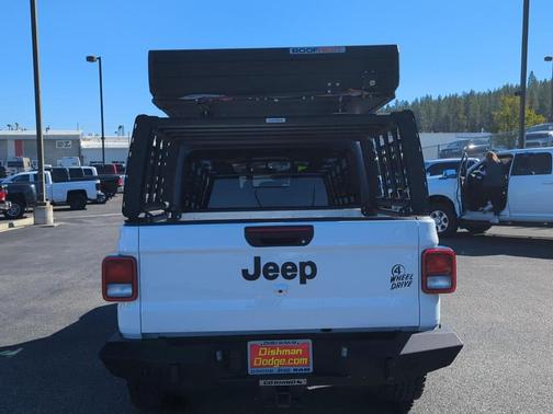 2022 Jeep Gladiator Sport