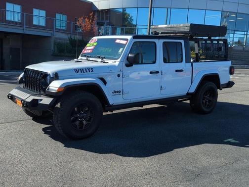 2022 Jeep Gladiator Sport