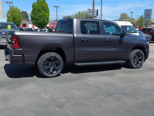 Granite Crystal Clearcoat Metallic 2026 RAM 1500 Express