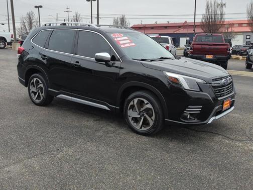 2023 Subaru Forester Touring