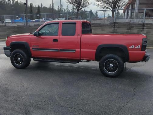 2005 Chevrolet Silverado 2500 LS H/D Extended Cab