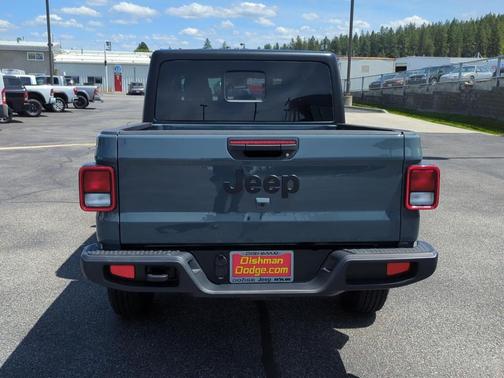 2025 Jeep Gladiator Sport