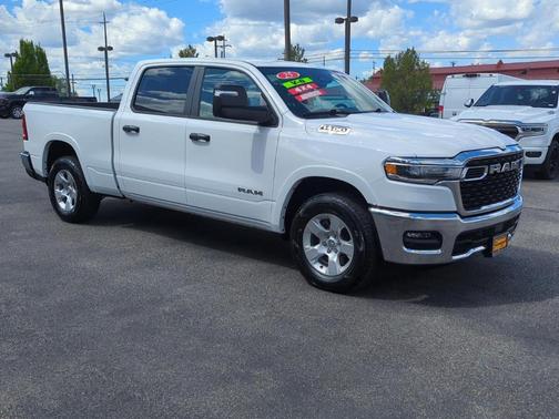 Bright White Clearcoat 2025 RAM 1500 Big Horn