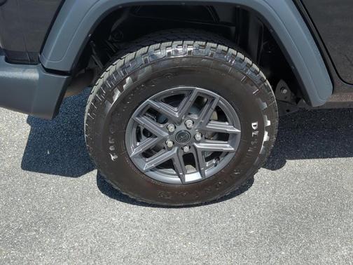 Black Clearcoat 2024 Jeep Wrangler Sport