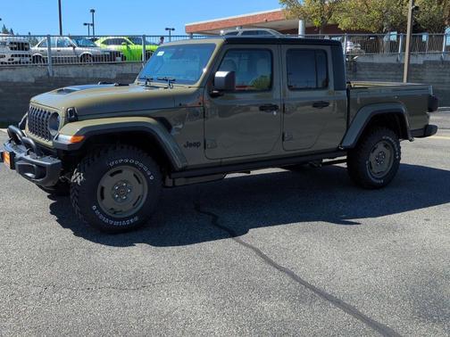 41 2026 Jeep Gladiator Convoy